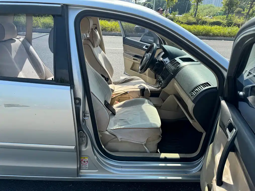 Volkswagen Polo — миниатюра 8