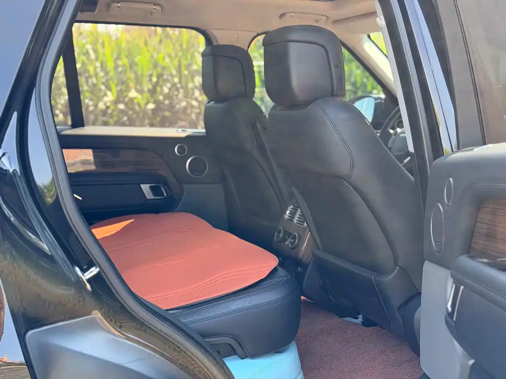 Land Rover Range Rover — миниатюра 6