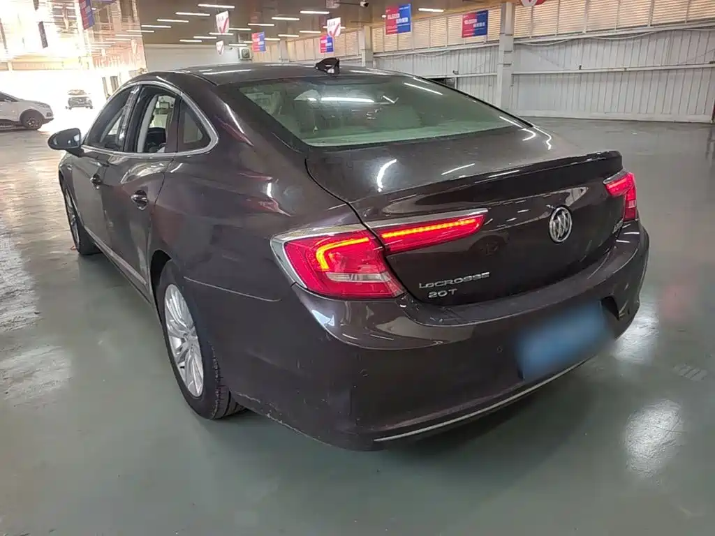 Buick LaCrosse — миниатюра 5