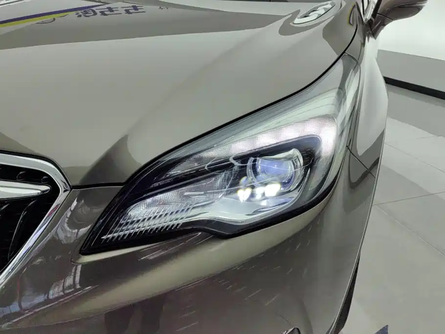 Buick Envision Plus — миниатюра 5