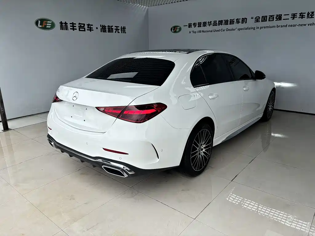 Mercedes-Benz C-Class — миниатюра 5