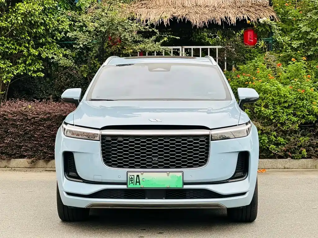 Li Auto Li ONE — миниатюра 2