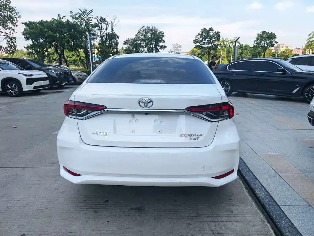 Toyota Corolla — миниатюра 9