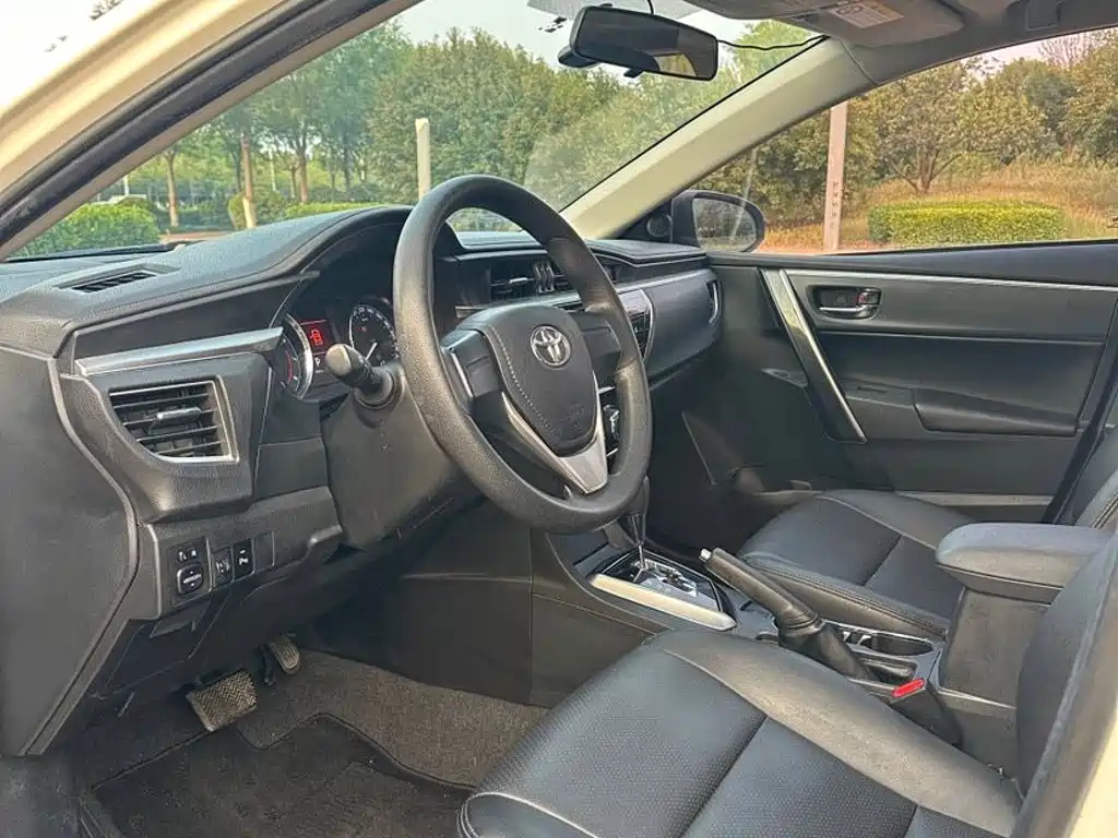 Toyota Corolla — миниатюра 8