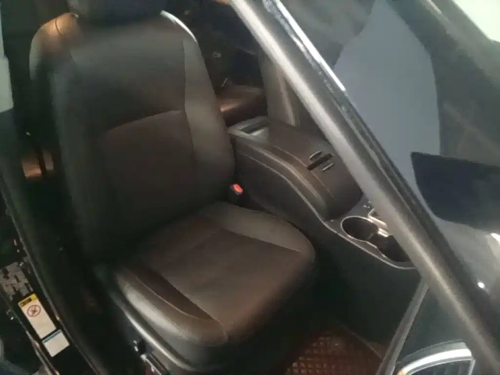 Toyota Highlander — миниатюра 25