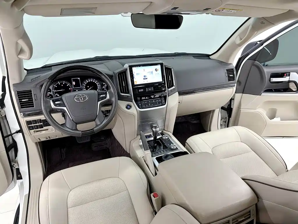 Toyota Land Cruiser — миниатюра 13