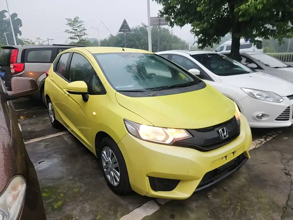 Honda Fit — миниатюра 4