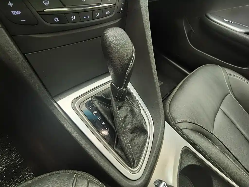 Buick Excelle — миниатюра 13