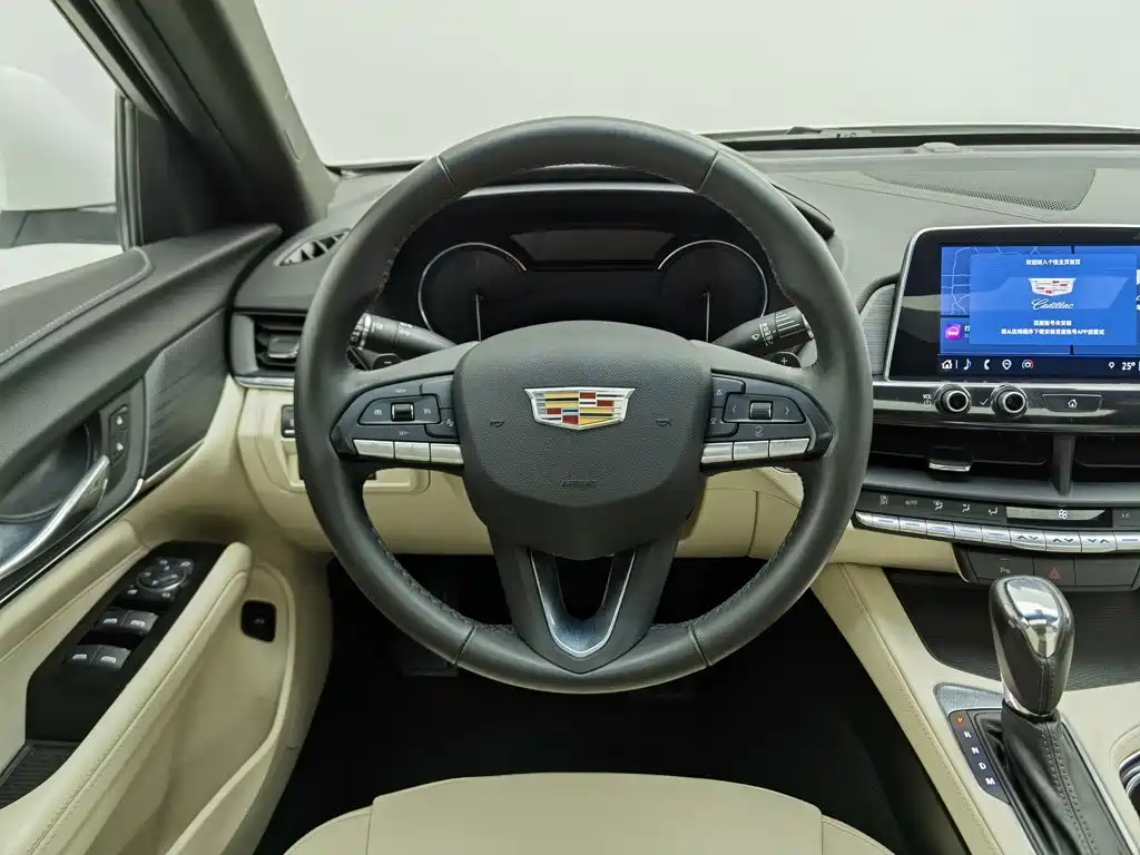 Cadillac CT4 — миниатюра 11