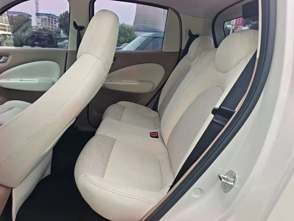 Wuling MINIEV — миниатюра 17