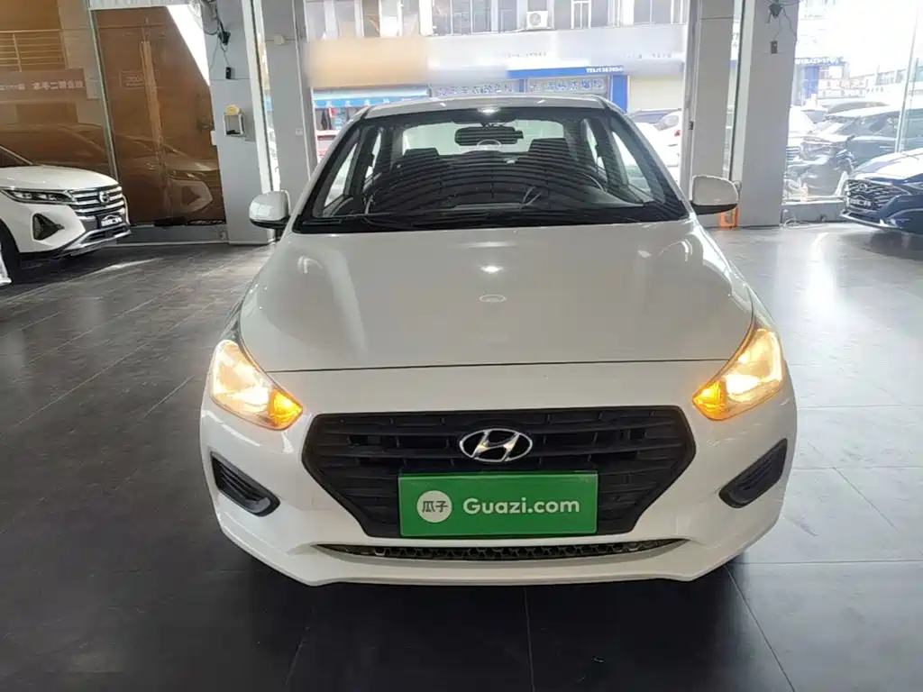 Hyundai Verna — миниатюра 3