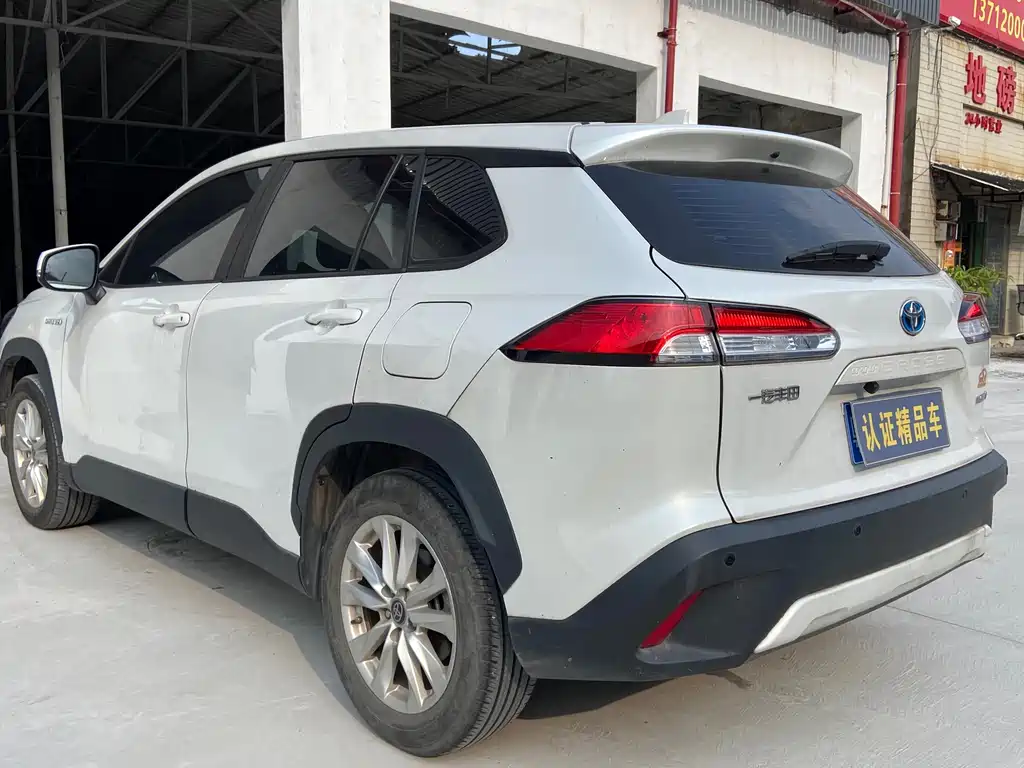 Toyota Corolla Cross — миниатюра 8