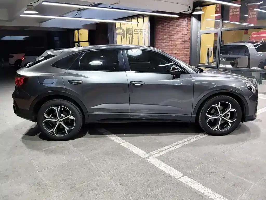 Audi Q3 Sportback — миниатюра 5