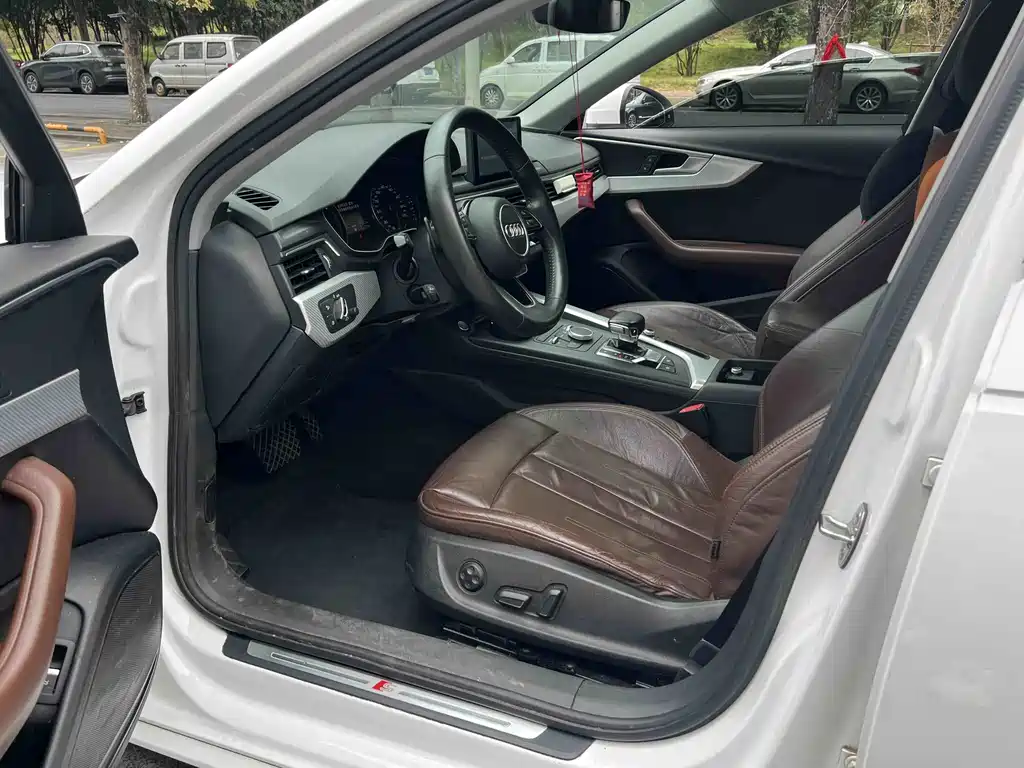 Audi A4L — миниатюра 4