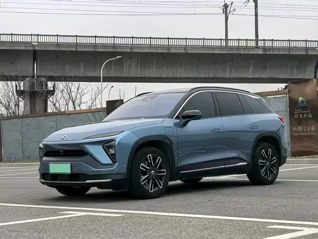 NIO NIO ES6 2021