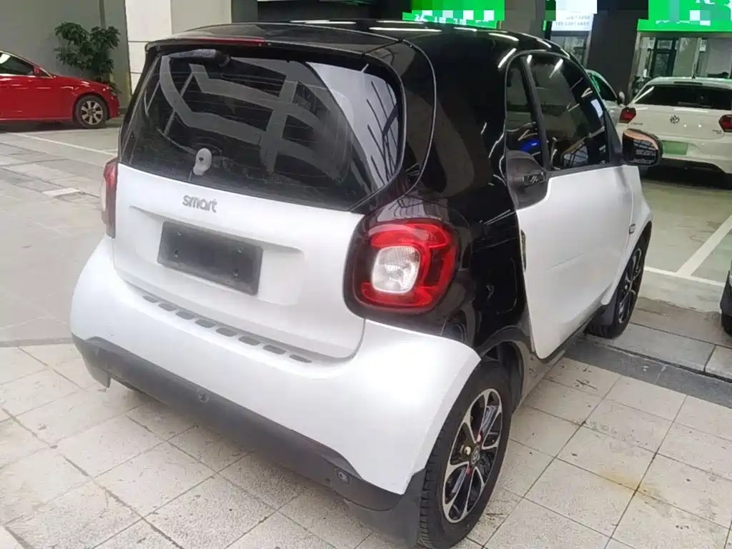 smart Smart Fortwo — миниатюра 7