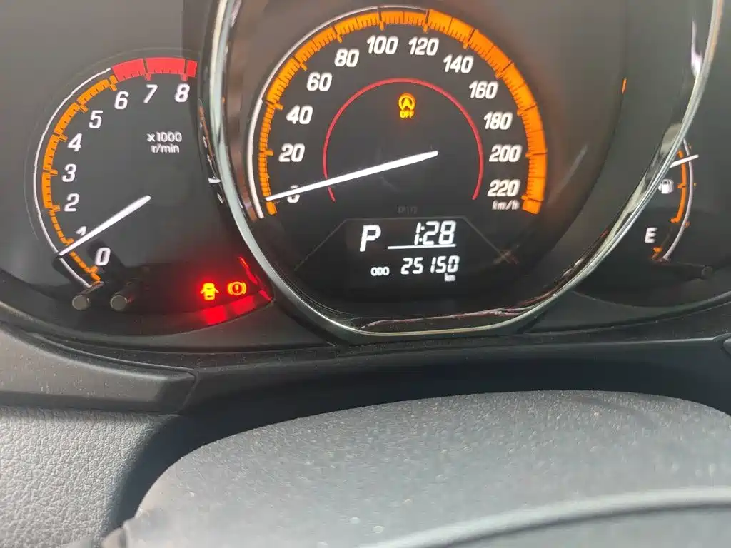 Toyota Yaris L — миниатюра 13
