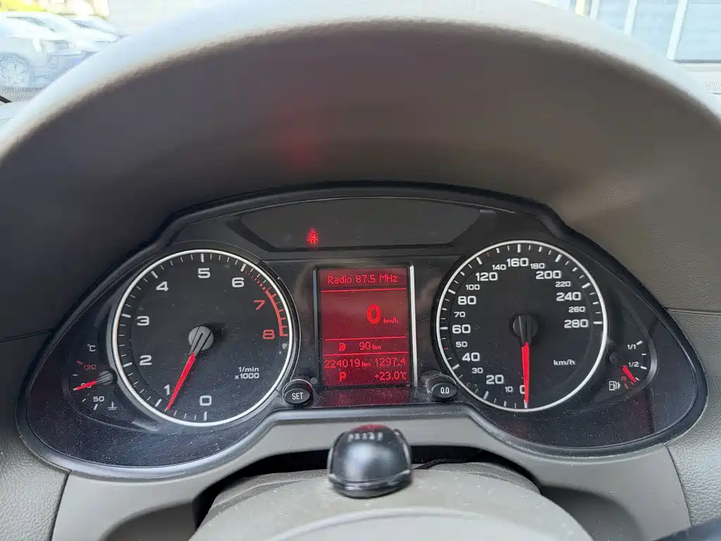 Audi Q5 — миниатюра 12