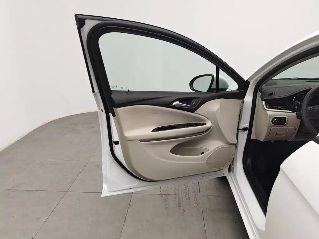 Buick Verano — миниатюра 8