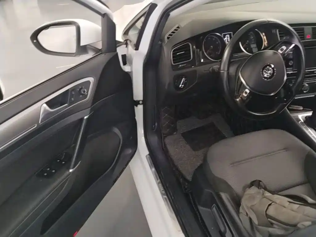 Volkswagen Golf — миниатюра 16