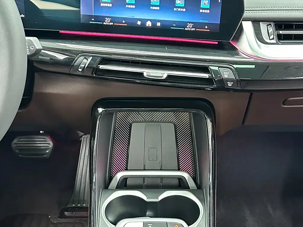 BMW X1 — миниатюра 13