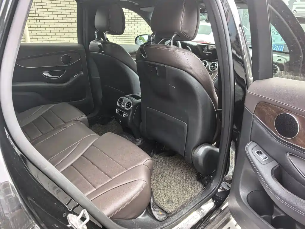 Mercedes-Benz GLC — миниатюра 10