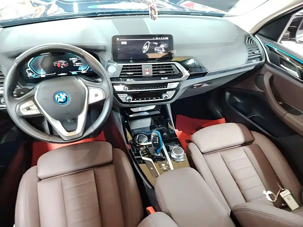 BMW iX3 — миниатюра 10