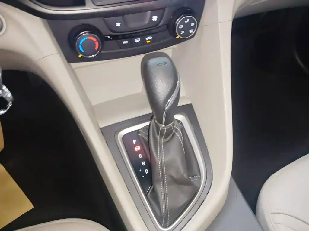 Buick Excelle — миниатюра 14