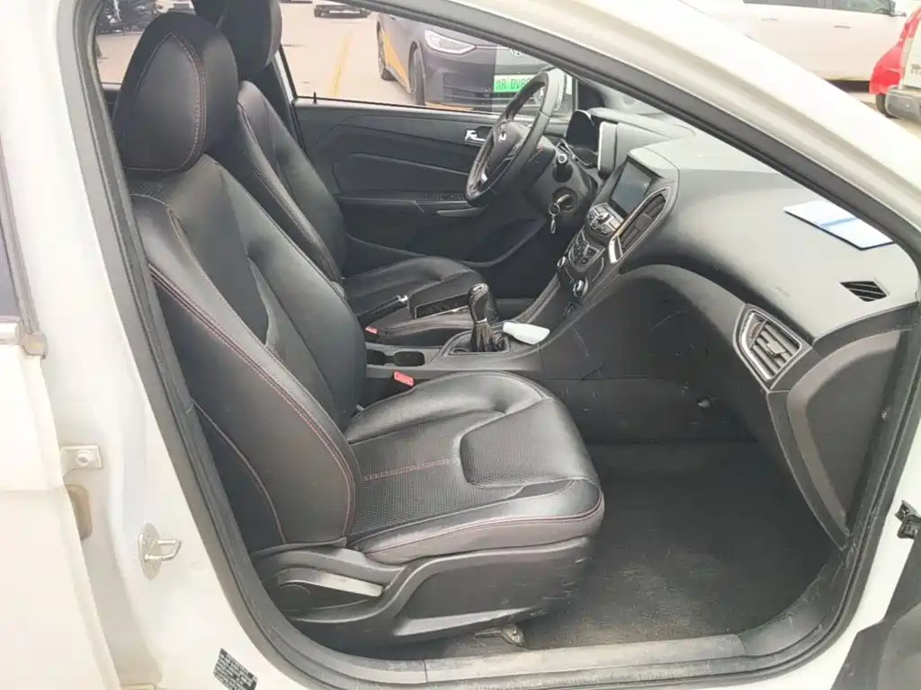 Chery Arrizo 5 — миниатюра 25