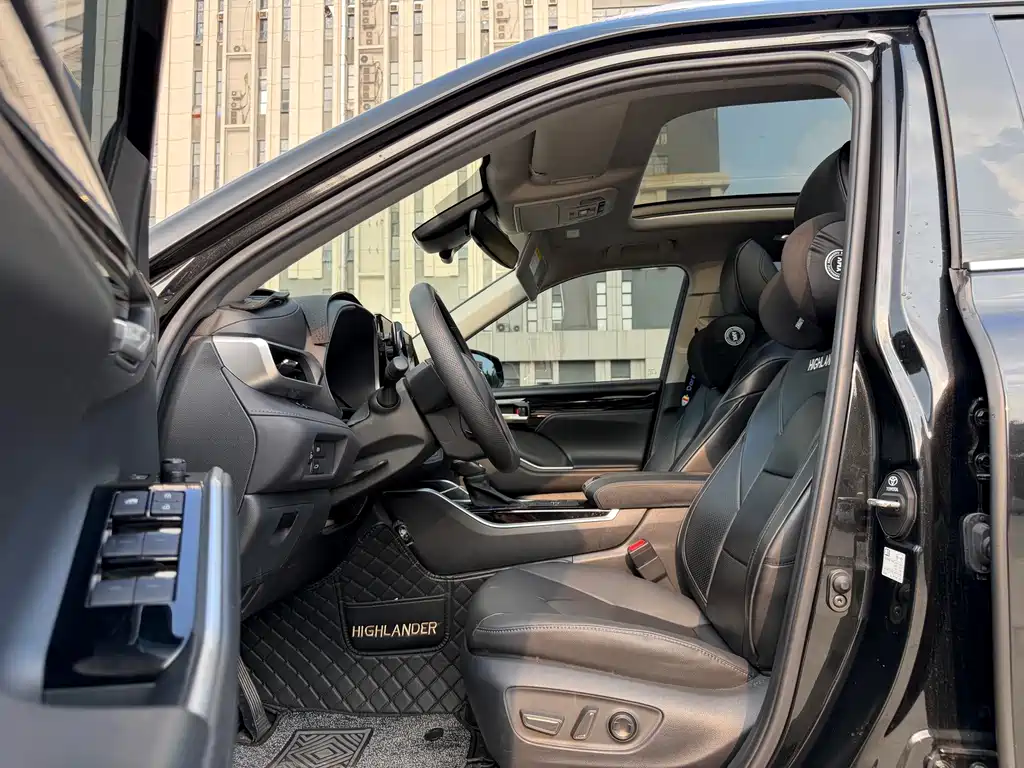Toyota Highlander — миниатюра 4