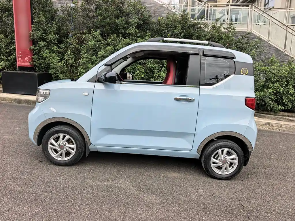 Wuling MINIEV — миниатюра 25