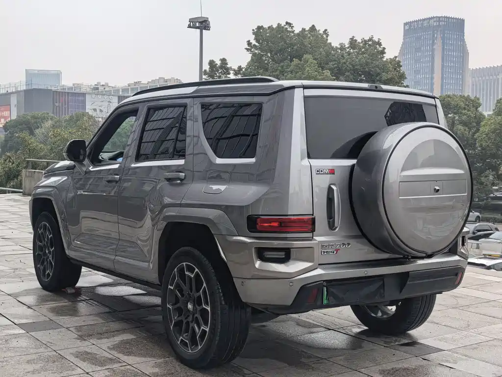 TANK TANK 700 NEW ENERGY