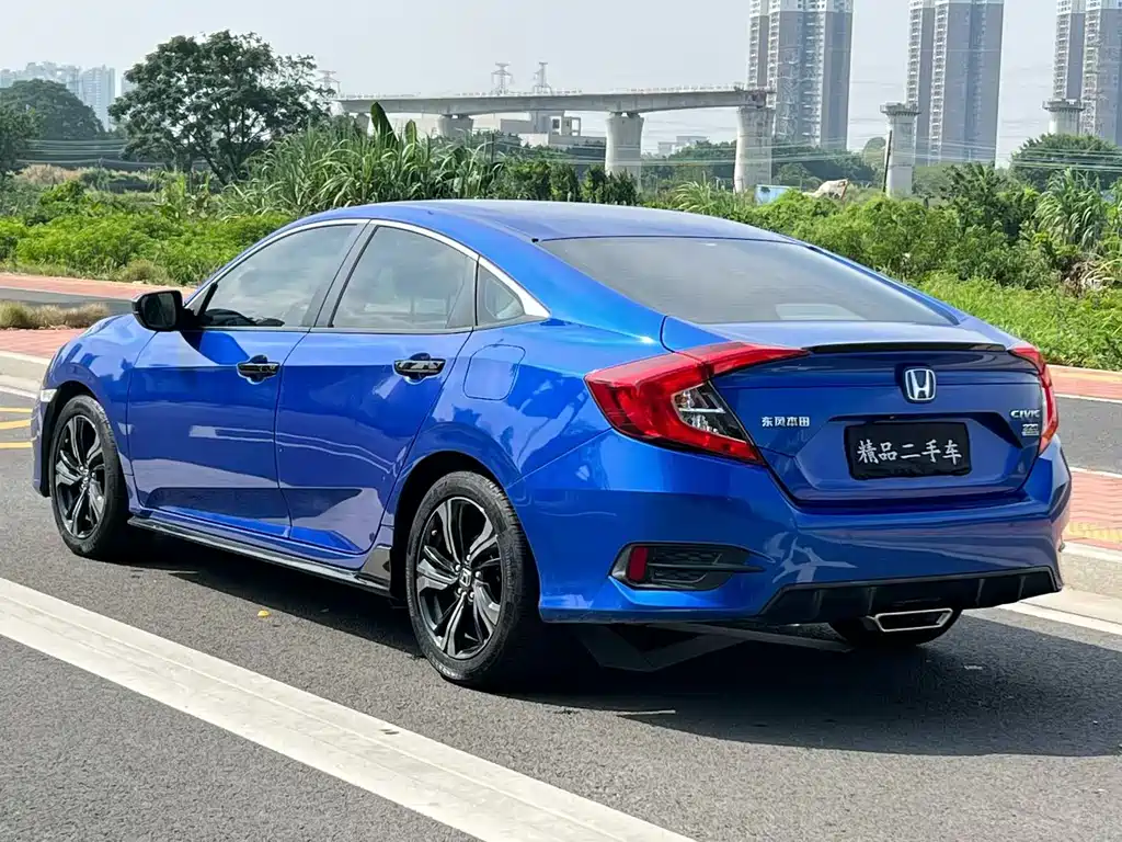 Honda Civic — миниатюра 7
