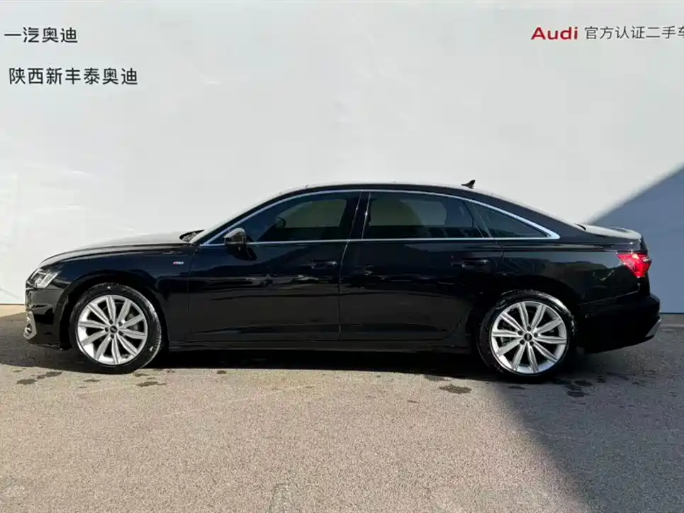 Audi A6L id 4515321 из Китая 18
