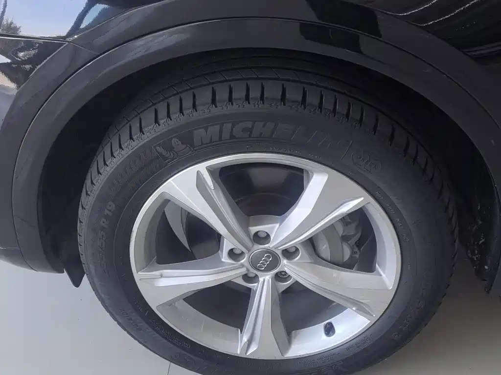Audi Q5L — миниатюра 7