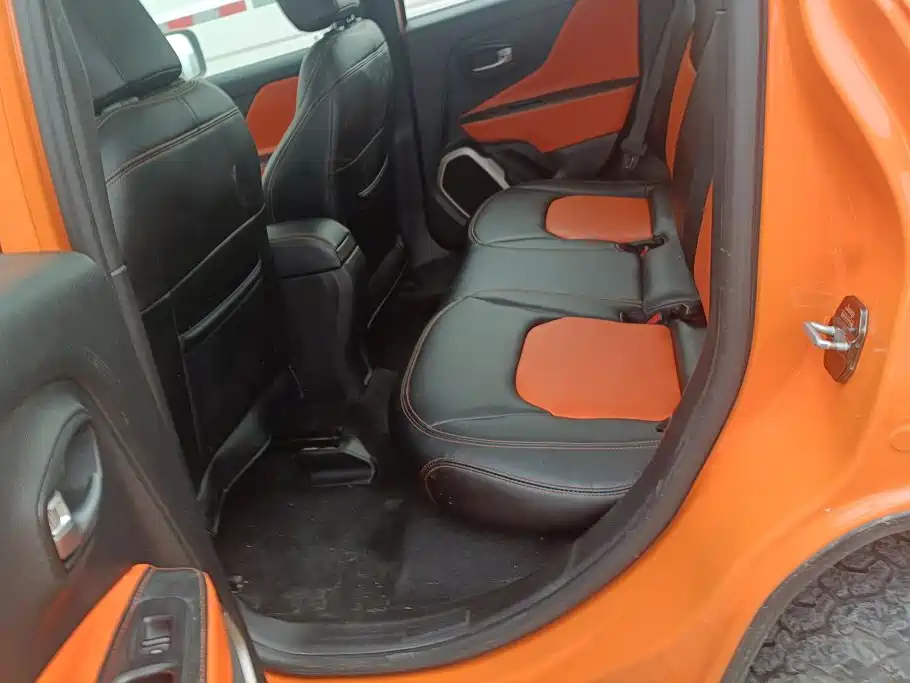 Jeep Renegade — миниатюра 11