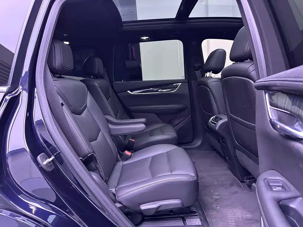 Cadillac XT6 — миниатюра 13