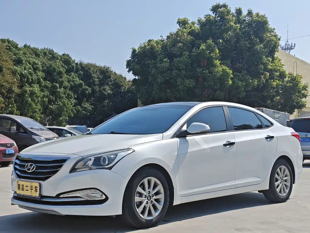 Hyundai Mistra 2015