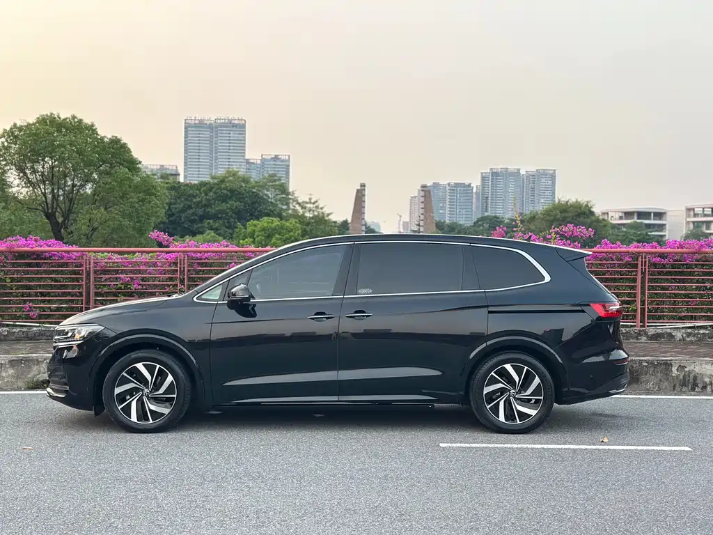 Volkswagen Viloran — миниатюра 7