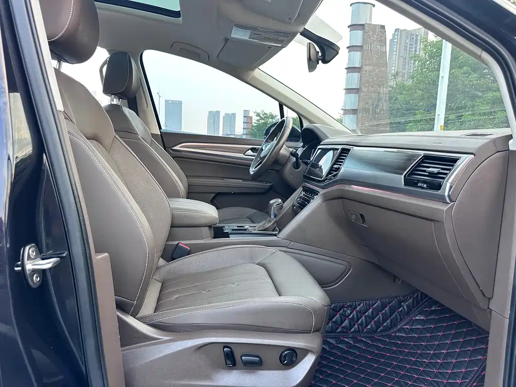 Volkswagen Viloran — миниатюра 10