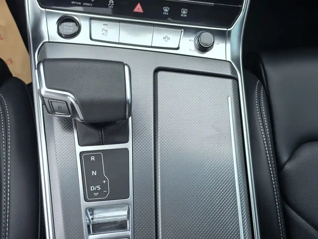 Audi A6L — миниатюра 11