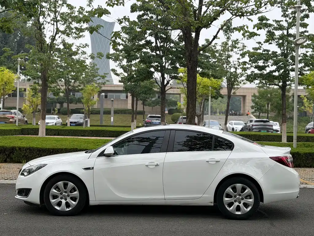 Buick Regal — миниатюра 6