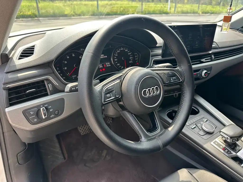 Audi A4L — миниатюра 13