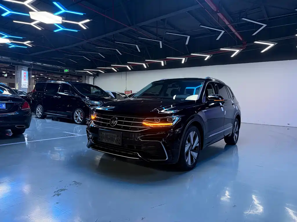 Volkswagen Tiguan L 2023