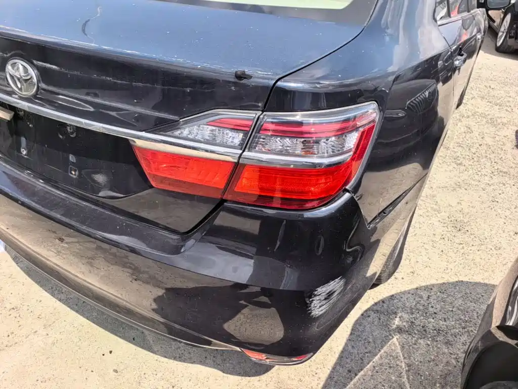 Toyota Camry — миниатюра 8