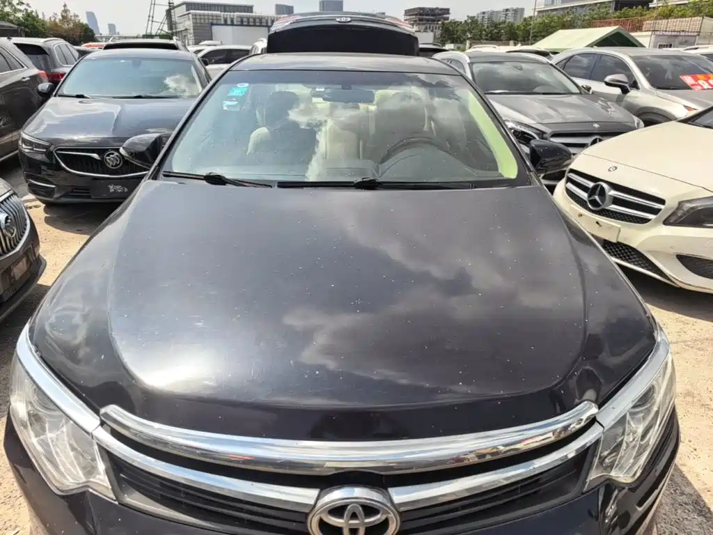 Toyota Camry — миниатюра 20