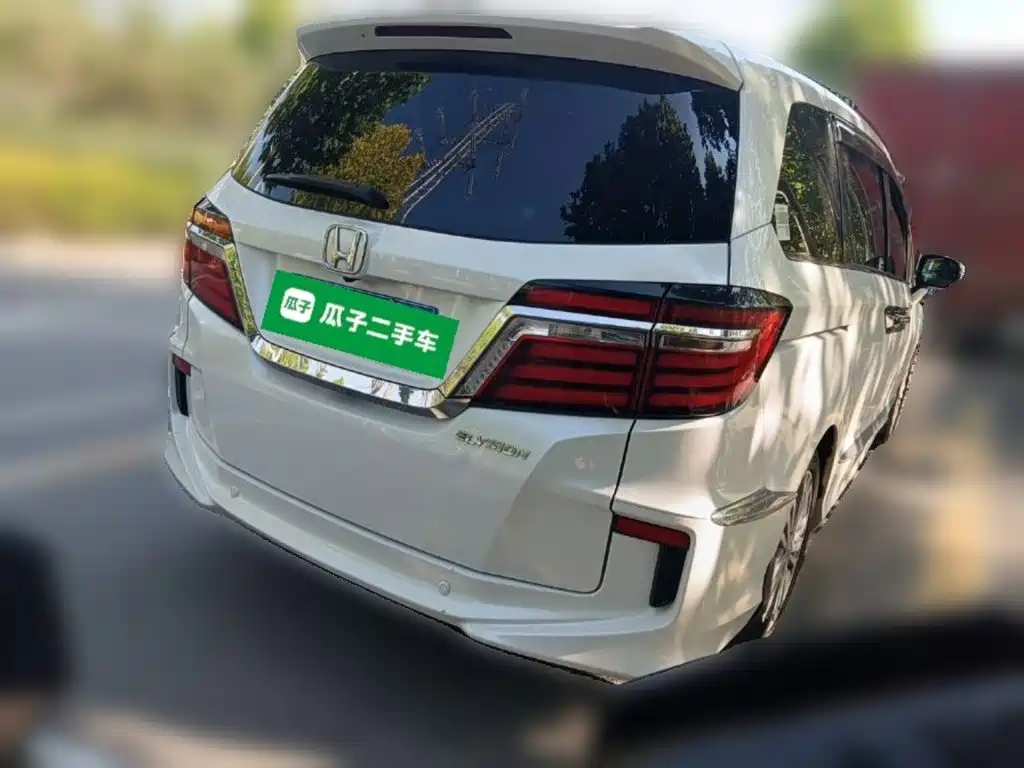 Honda Elysion — миниатюра 4