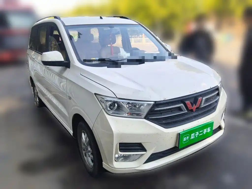 Wuling Hongguang — миниатюра 3