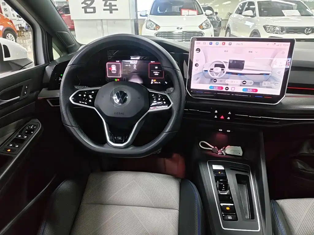 Volkswagen Golf — миниатюра 13