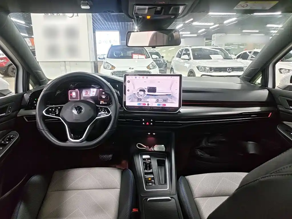 Volkswagen Golf — миниатюра 10